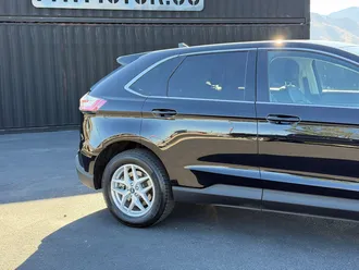 2022 Ford Edge photo 4