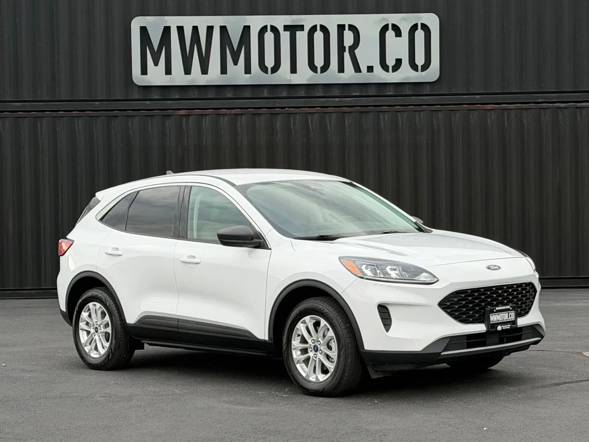 2022 Ford Escape Hybrid SE