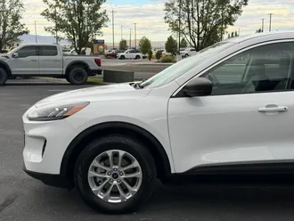 2022 Ford Escape Hybrid photo 7