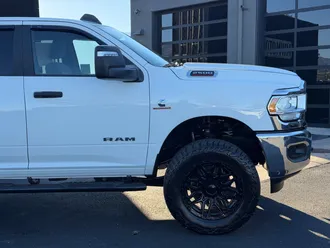 2024 Ram 2500 photo 4