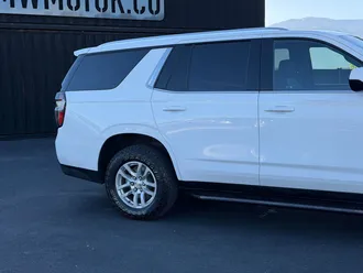 2024 Chevrolet Tahoe photo 4
