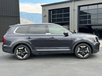 2025 Kia Telluride photo 3