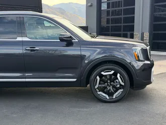 2025 Kia Telluride photo 3