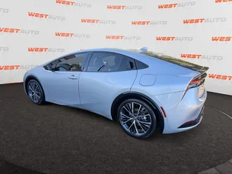 2023 Toyota Prius photo 3