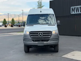 2024 Mercedes-Benz Sprinter 2500 photo 3