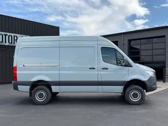2024 Mercedes-Benz Sprinter 2500 photo 4