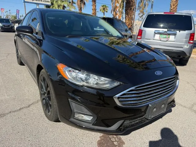 2019 Ford Fusion SE Sedan 4D