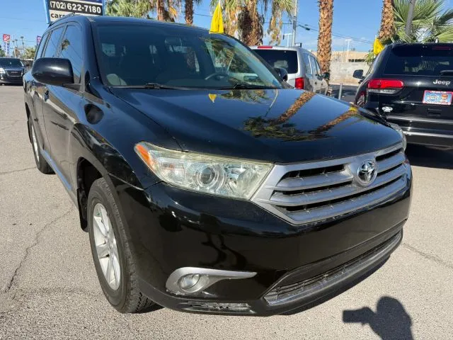 2013 Toyota Highlander Plus Sport Utility 4D