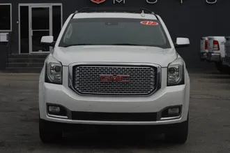 2017 GMC Yukon XL photo 2