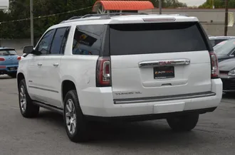 2017 GMC Yukon XL photo 6