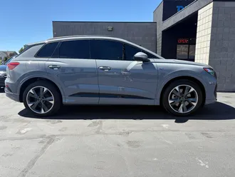 2024 Audi Q4 e-tron photo 4