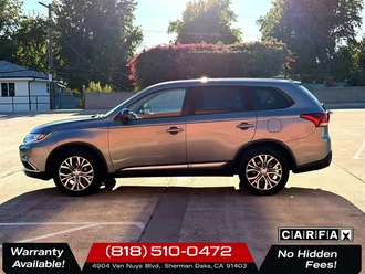 2017 Mitsubishi Outlander ES photo 4