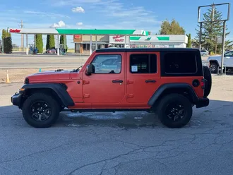 2023 Jeep Wrangler photo 5