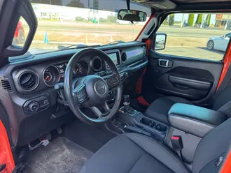 2023 Jeep Wrangler photo 6