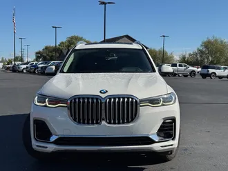 2020 BMW X7 photo 2