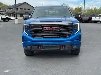 2022 GMC Sierra 1500 photo 2