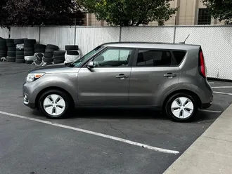 2016 Kia Soul EV + photo 4