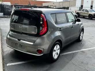 2016 Kia Soul EV + photo 7