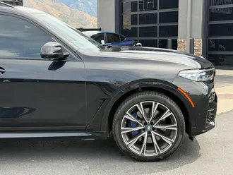 2022 BMW X7 photo 3