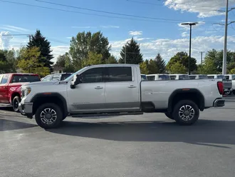 2023 GMC Sierra 3500HD photo 4