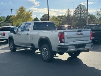 2023 GMC Sierra 3500HD photo 5