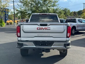 2023 GMC Sierra 3500HD photo 6