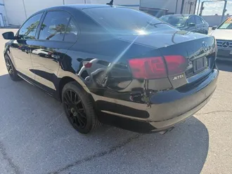 2011 Volkswagen Jetta photo 4