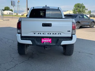 2021 Toyota Tacoma photo 4