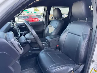 2021 Toyota Tacoma photo 7