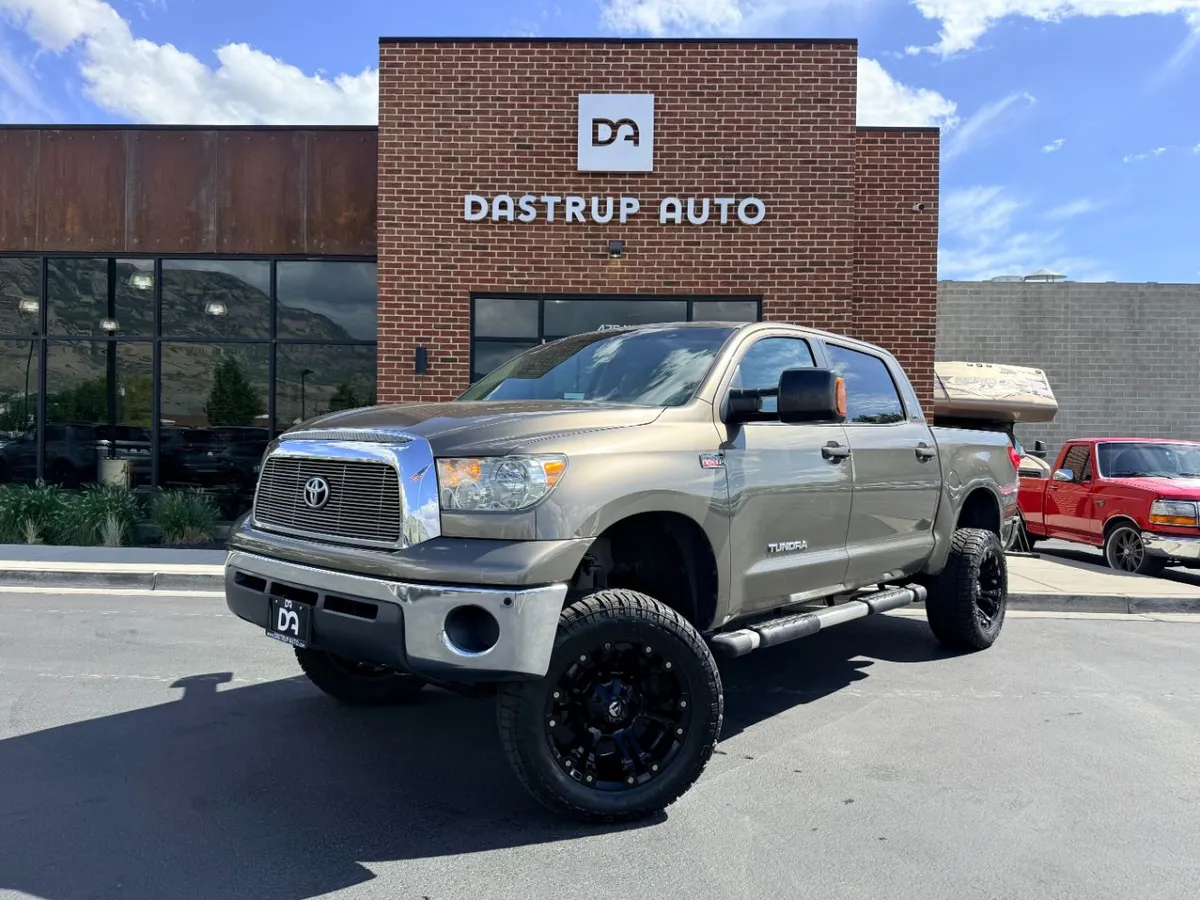 2008 Toyota Tundra Base 5.7L V8 | SR5 5.7L V8