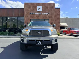 2008 Toyota Tundra photo 2