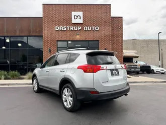 2015 Toyota RAV4 photo 4