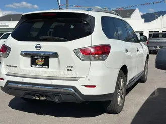 2016 Nissan Pathfinder photo 5