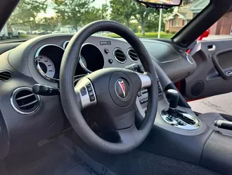 2009 Pontiac Solstice photo 5