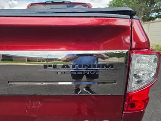 2016 Nissan Titan XD photo 5