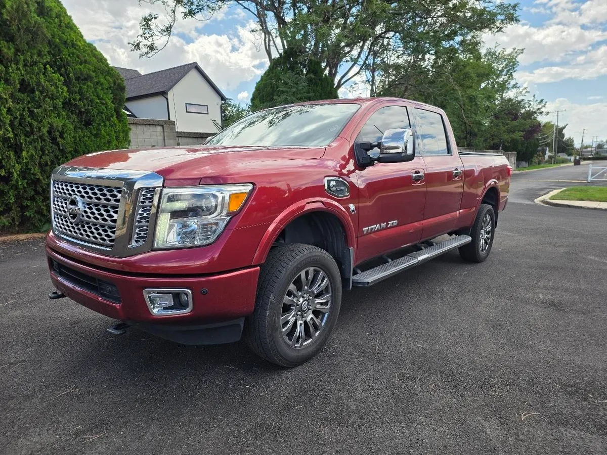 2016 Nissan Titan XD 4WD Crew Cab Platinum Reserve Diesel
