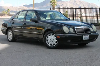 1997 Mercedes-Benz E-Class photo 2