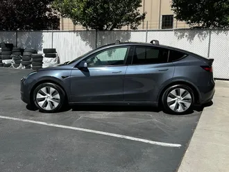 2021 Tesla Model Y Long Range photo 4
