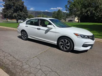 2017 Honda Accord Sedan photo 5