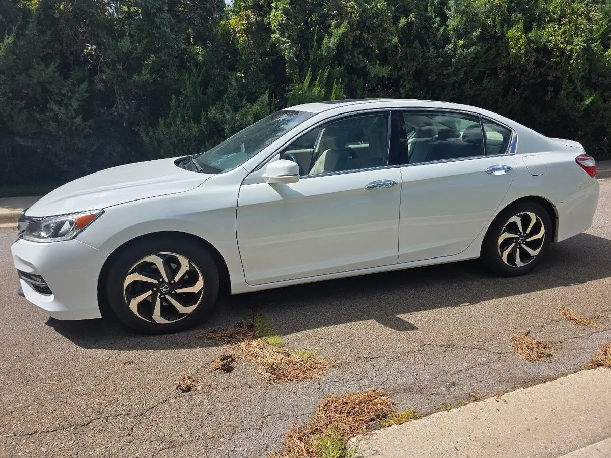 2017 Honda Accord Sedan EX-L V6 Auto