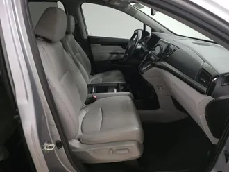 2019 Honda Odyssey photo 7