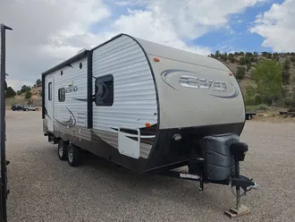 2016 Forest River Evo photo 2