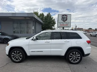 2018 Jeep Grand Cherokee photo 2