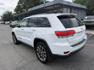 2018 Jeep Grand Cherokee photo 3