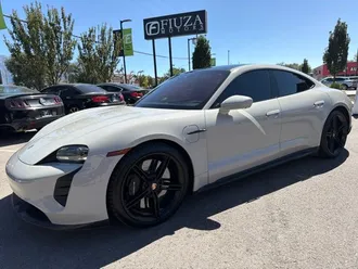 2021 Porsche Taycan photo 4