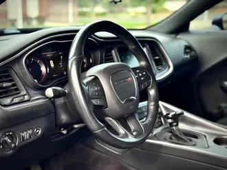 2016 Dodge Challenger photo 5