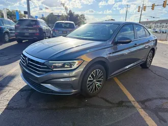 2019 Volkswagen Jetta photo 3