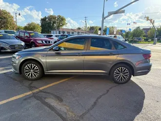2019 Volkswagen Jetta photo 4