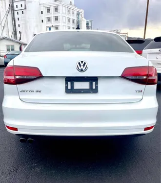 2017 Volkswagen Jetta photo 6