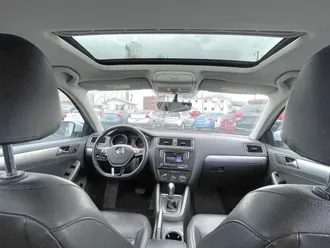 2017 Volkswagen Jetta photo 7